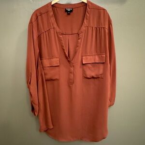 Torrid Harper Georgette Pullover 3/4 Sleeve Blouse in Auburn 3x